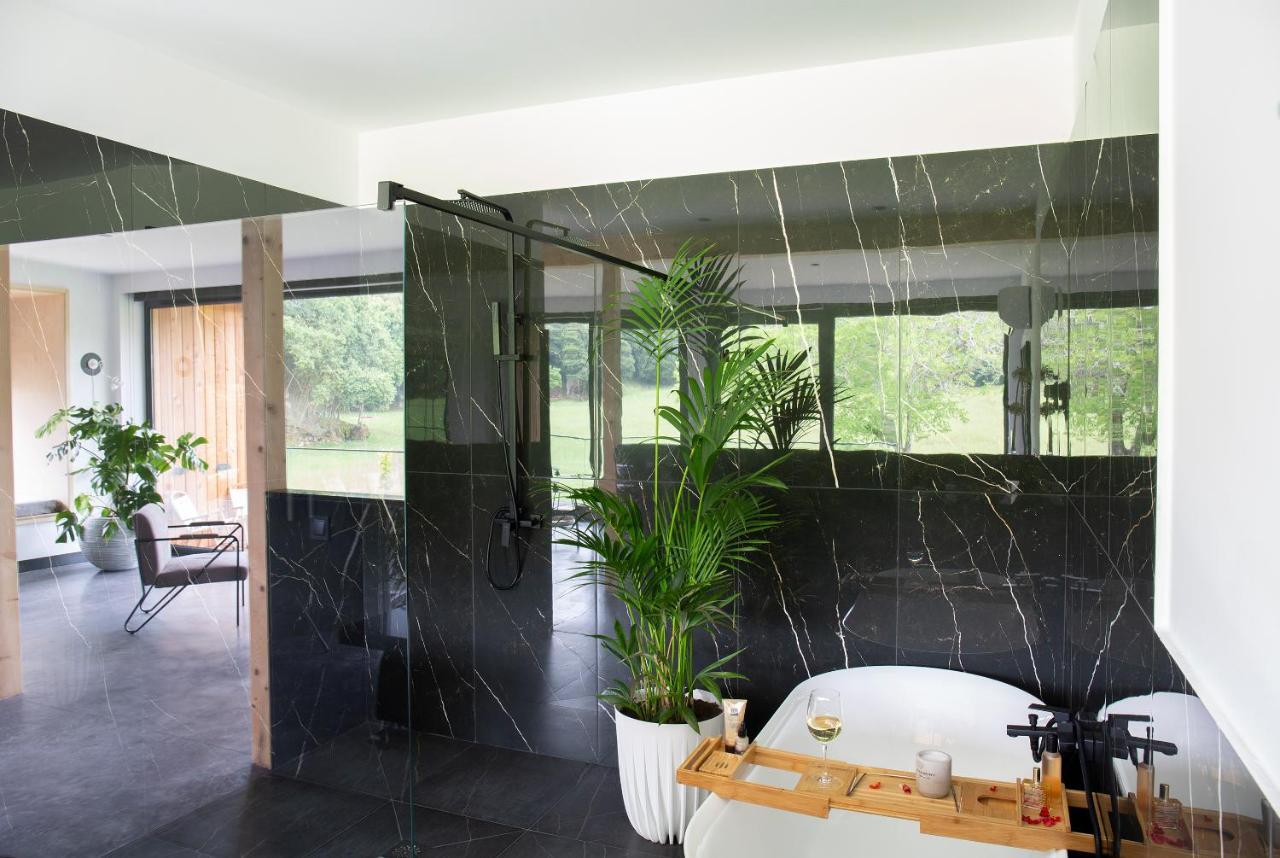 Vibe Luxury Cabins Arnuero Exteriör bild