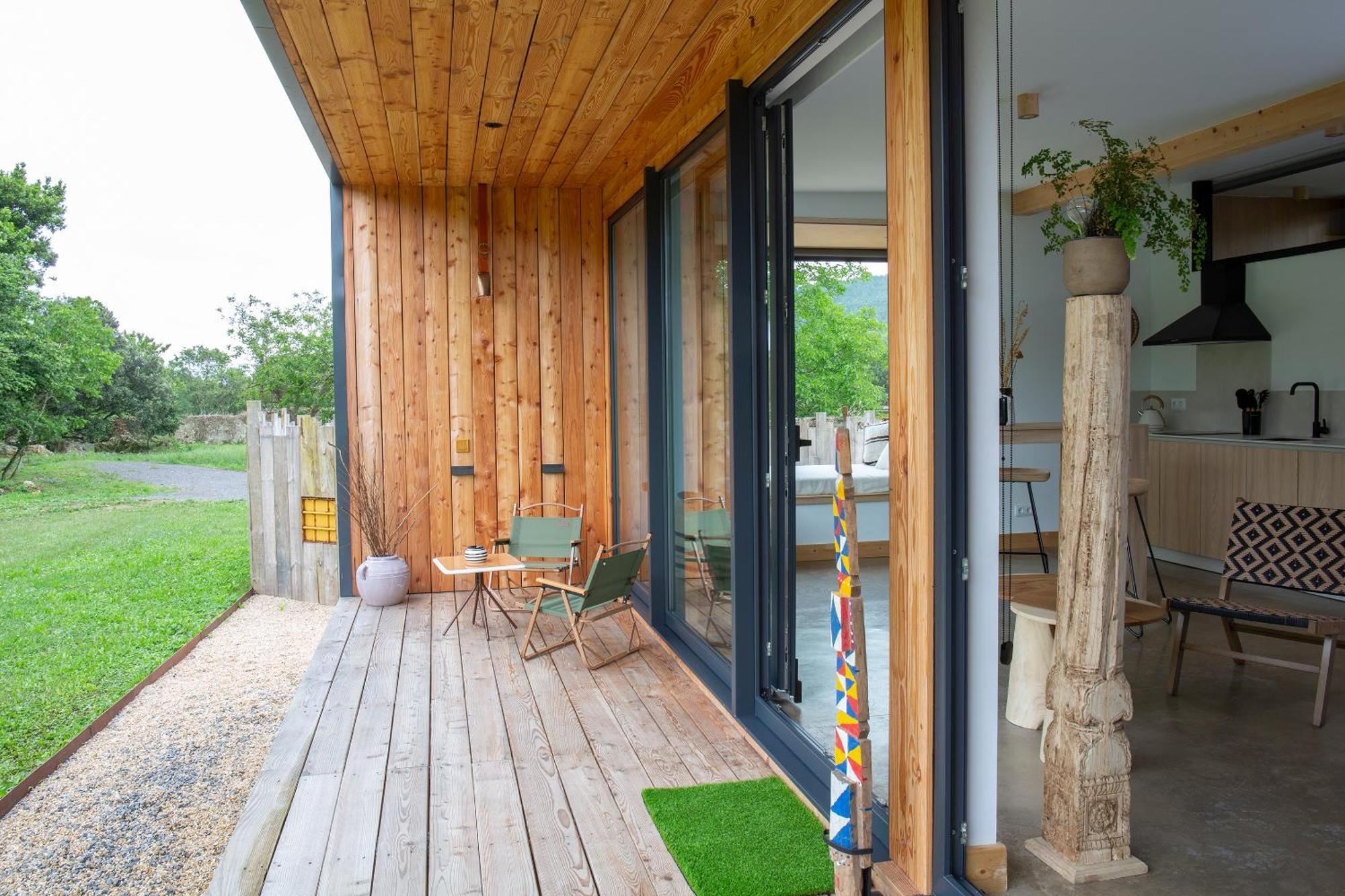 Vibe Luxury Cabins Arnuero Exteriör bild